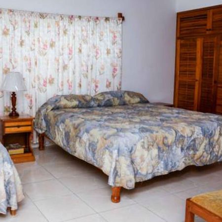 Vanvilla Guest House Negril Dış mekan fotoğraf